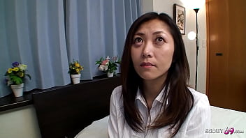 Ibu Tiri Jepang Tua Menggoda Untuk Dihamili Dan Diberi Creampie Dalam Film Porno Jav Tanpa Sensor