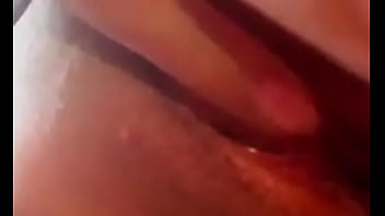Mi Puta Me Envía Un Video Caliente Masturbándose Y Pidiendo Verga