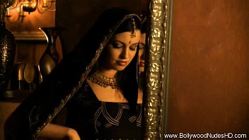 Gadis India Yang Menggoda Bermain-main Dengan Nafsu