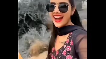Bhabhi Desi Naik Turun Susu