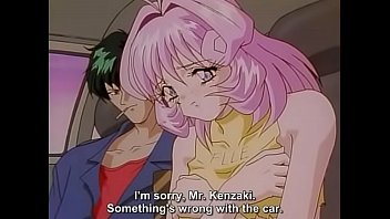 Perempuan-perempuan Hentai Seksi Yang Sedang Menunggangi