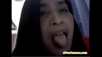 Mahasiswi Asia Manis Memainkan Memeknya