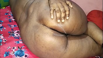 Gadis Tamil Dihardik Ganas Oleh Tetangga Laki-laki Tamil, Blowjob Menggila