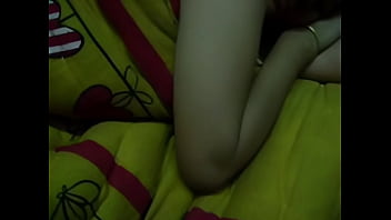 Desi Bhabhi Yang Mesra Dengan Tetangga Ganteng