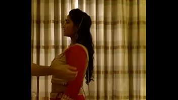 Istri India Seksi Dengan Memek Ketat Ingin Ditiduri Suami