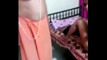 Pendeta India Yang Menggairahkan