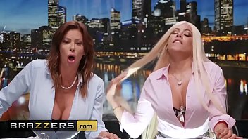 Berita Mesum: Alexis Fawx Dan Luna Star Dihardik Johnny Sins Di Brazzers