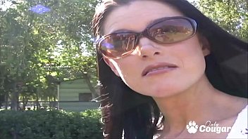 India Summer Dibujal Untuk Ngentot Dengan Pria Yang Baru Dikenalnya