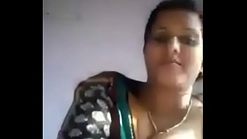 Payudara Bhabhi Yang Menggoda