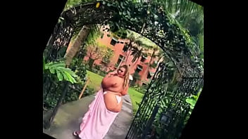 Menuju Boston Minggu Ini, Sudah Tak Sabar Kau Lihat Konten Baruku! Sementara Itu, Nikmati Foto-foto Seksi Dari Hawaii…