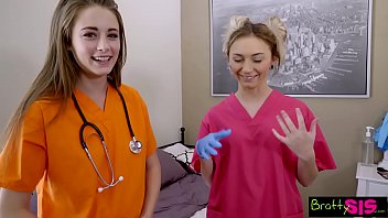 Adik Tiri Nakal Yang Manja Merawat Kontolku Dengan Penuh Nafsu S8:e10