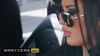 Katrina Jade Dan Xander Corvus: Gila-gilaan Di Mobil, Ngesek Sampai Mesin Meraung-raung