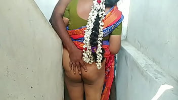Tante Tamil Berambut Panjang Menggoda Dan Menggila Dengan Bujang Pelayan