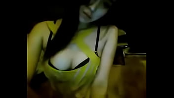Gadis Indonesia Tampil Bugil Dan Menggairahkan Di Depan Kamera