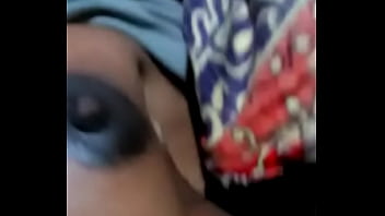 Tubuh Perempuan Tamil Yang Menggairahkan